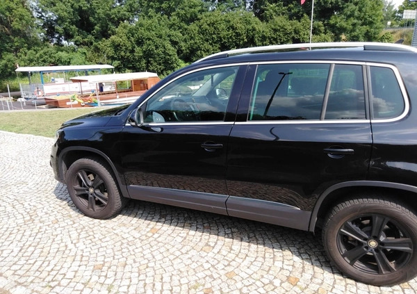 Volkswagen Tiguan cena 53000 przebieg: 172000, rok produkcji 2014 z Czarnków małe 121